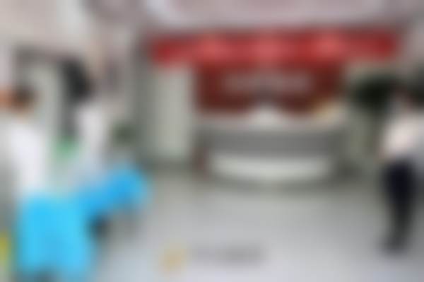 七、沈阳华美植发医院价格表：（仅供参考）