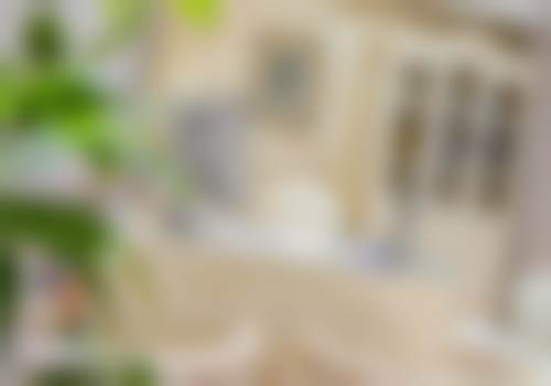 大连市王鹤霏医生技术成熟吗？扎实背景与丰富经验，眼部整形修复有保障 